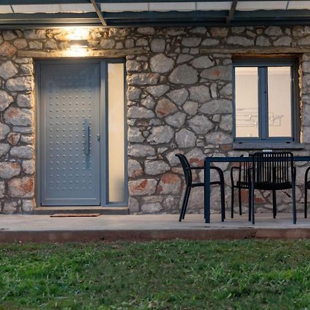 Vivari Stone House Exteriér fotografie