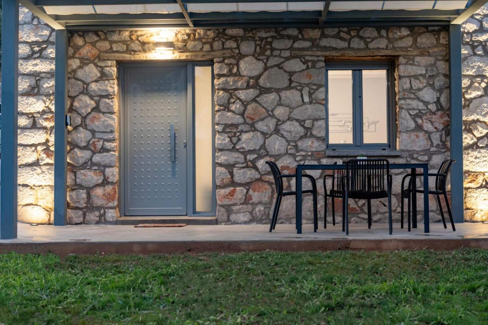Vivari Stone House Exteriér fotografie